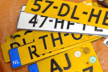 auto overschrijven op zondag