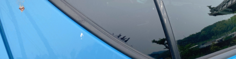 Voorkom lakschade aan je auto Vogelpoep op auto
