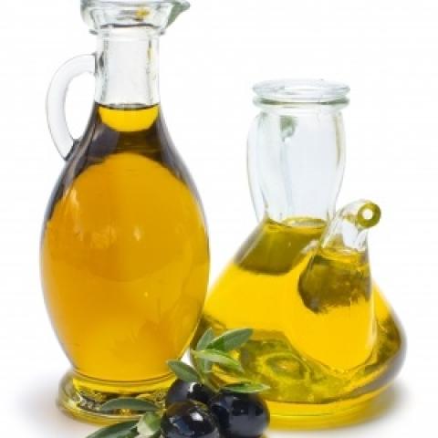 olijfolie in karaf