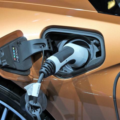 elektrische auto opladen