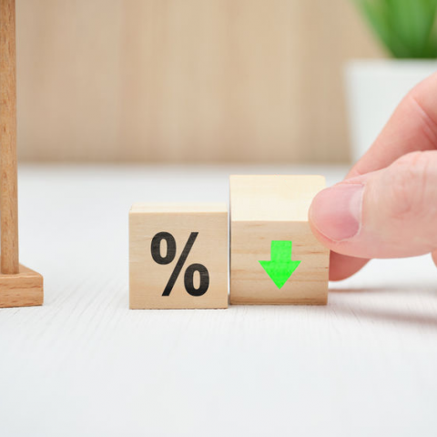 percentage teken met groene pijl naar beneden hypotheekrente 10 jaar vast daalt