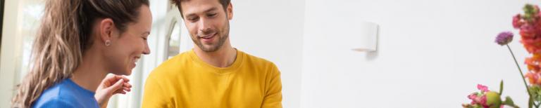 declareren vragen Mensen met kleurrijke kleding