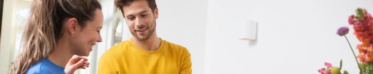 Vragen mensen met kleurrijke kleding
